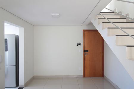 Apartamento à venda com 100m², 2 quartos e 1 vagaSala