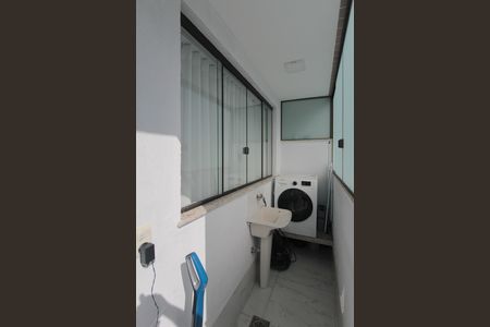Apartamento à venda com 100m², 2 quartos e 1 vagaÁrea de Serviço