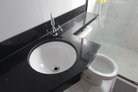 Apartamento à venda com 100m², 2 quartos e 1 vagaBanheiro da Suite