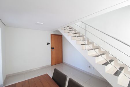 Apartamento à venda com 100m², 2 quartos e 1 vagaSala