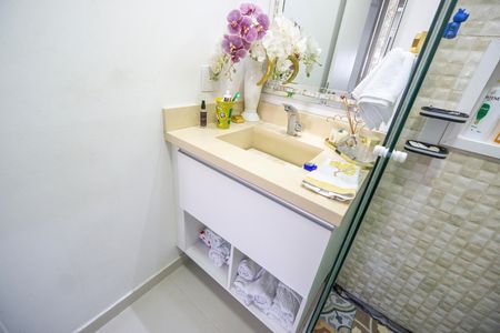 Apartamento à venda com 68m², 2 quartos e 2 vagas Apartamento à venda com 68m², 2 quartos e 2 vagasPia