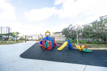 Apartamento à venda com 68m², 2 quartos e 2 vagas Apartamento à venda com 68m², 2 quartos e 2 vagasPlayground