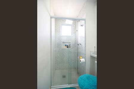 Apartamento à venda com 68m², 2 quartos e 2 vagas Apartamento à venda com 68m², 2 quartos e 2 vagasBanheiro da suíte