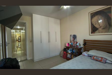 Apartamento à venda com 187m², 3 quartos e 3 vagas Apartamento à venda com 187m², 3 quartos e 3 vagasQuarto 1