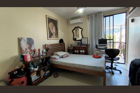 Apartamento à venda com 187m², 3 quartos e 3 vagas Apartamento à venda com 187m², 3 quartos e 3 vagasQuarto 1