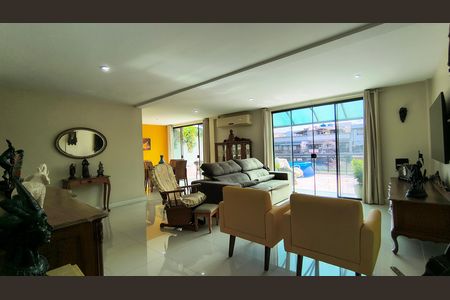 Sala  de apartamento à venda com 3 quartos, 187m² em Recreio dos Bandeirantes, Rio de Janeiro