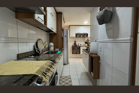 Apartamento à venda com 187m², 3 quartos e 3 vagas Apartamento à venda com 187m², 3 quartos e 3 vagasCozinha e Área de Serviço