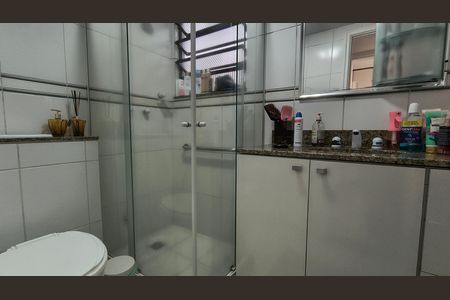 Apartamento à venda com 187m², 3 quartos e 3 vagas Apartamento à venda com 187m², 3 quartos e 3 vagasBanheiro Social