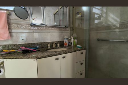 Apartamento à venda com 187m², 3 quartos e 3 vagas Apartamento à venda com 187m², 3 quartos e 3 vagasBanheiro da Suíte