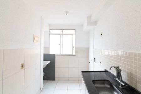 Cozinha de apartamento para alugar com 2 quartos, 50m² em Santa Cruz, Rio de Janeiro