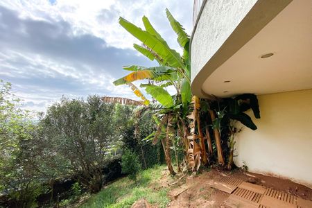 Casa à venda com 370m², 4 quartos e 4 vagas