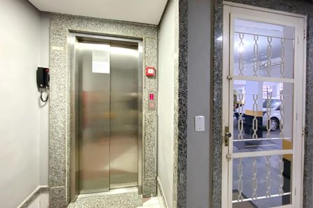 Apartamento para alugar com 110m², 3 quartos e 1 vaga Apartamento para alugar com 110m², 3 quartos e 1 vagaElevador