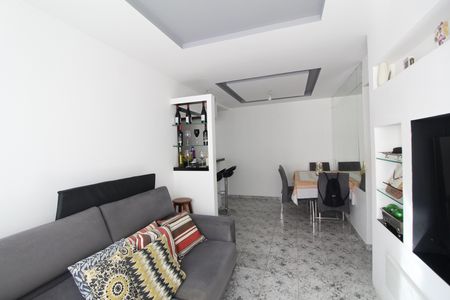 Apartamento à venda com 50m², 2 quartos e 2 vagasSala