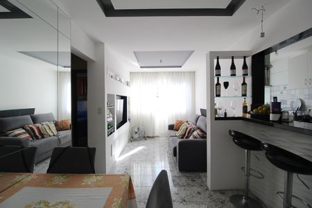 Apartamento à venda com 50m², 2 quartos e 2 vagasSala