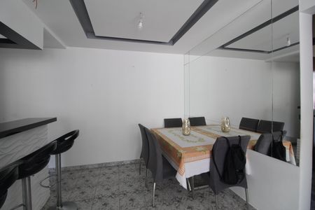 Apartamento à venda com 50m², 2 quartos e 2 vagasSala