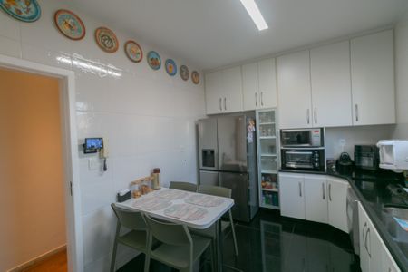 Apartamento à venda com 167m², 3 quartos e 2 vagas