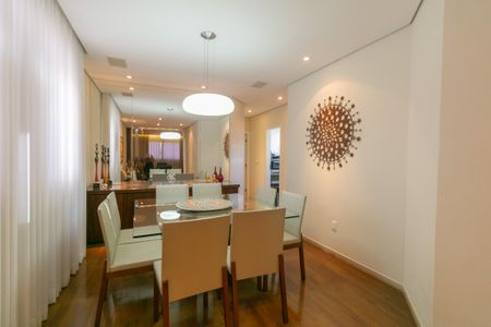 Apartamento à venda com 167m², 3 quartos e 2 vagas