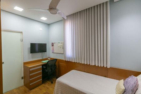 Apartamento à venda com 167m², 3 quartos e 2 vagas