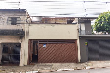 Casa para alugar com 350m², 3 quartos e 2 vagasFachada