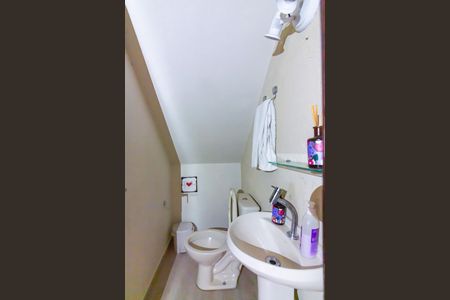 Lavabo de casa para alugar com 3 quartos, 350m² em Jardim D’abril, Osasco