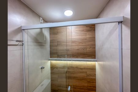 Banheiro social de kitnet/studio à venda com 1 quarto, 30m² em Centro, Rio de Janeiro