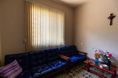 sala de casa à venda com 3 quartos, 115m² em Caramujo, Niterói