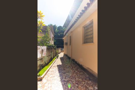 Casa à venda com 115m², 3 quartos e 1 vaga Casa à venda com 115m², 3 quartos e 1 vagaÁrea externa