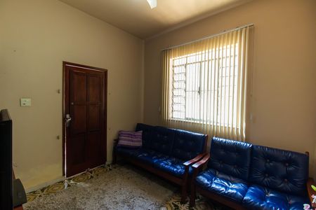 Sala de casa à venda com 3 quartos, 115m² em Caramujo, Niterói