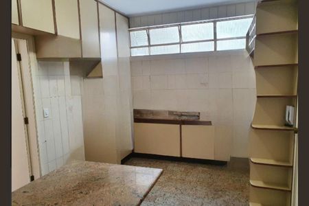 Apartamento para alugar com 3 quartos, 168m² em Santa Cecilia, São Paulo