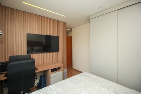 Apartamento à venda com 108m², 2 quartos e 1 vagaSuíte
