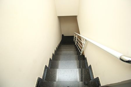 Apartamento à venda com 108m², 2 quartos e 1 vagaEscada