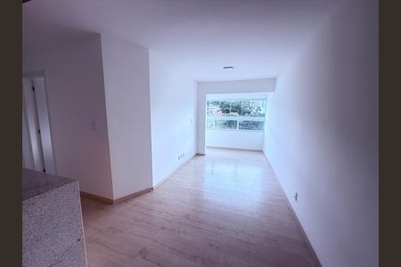 Apartamento para alugar com 81m², 2 quartos e 1 vaga Apartamento para alugar com 81m², 2 quartos e 1 vagaSala
