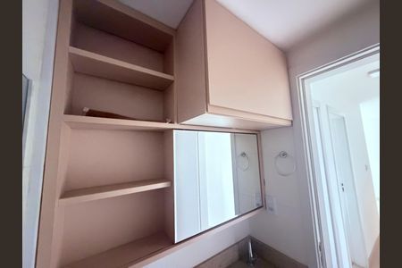 Apartamento para alugar com 81m², 2 quartos e 1 vaga Apartamento para alugar com 81m², 2 quartos e 1 vagaBanheiro