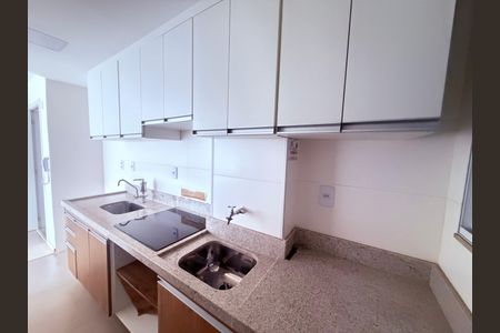Apartamento para alugar com 81m², 2 quartos e 1 vaga Apartamento para alugar com 81m², 2 quartos e 1 vagaCozinha