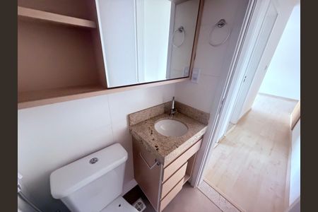 Apartamento para alugar com 81m², 2 quartos e 1 vaga Apartamento para alugar com 81m², 2 quartos e 1 vagaBanheiro