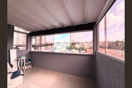 Casa à venda com 355m², 3 quartos e 4 vagas Casa à venda com 355m², 3 quartos e 4 vagasVaranda do Quarto
