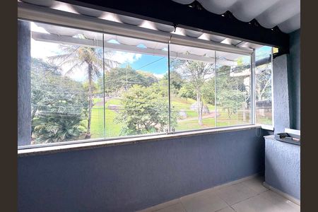 Casa à venda com 355m², 3 quartos e 4 vagas Casa à venda com 355m², 3 quartos e 4 vagasVaranda da Suíte