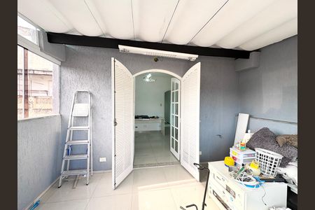 Casa à venda com 355m², 3 quartos e 4 vagas Casa à venda com 355m², 3 quartos e 4 vagasVaranda do Quarto