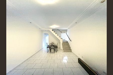 Sala de casa à venda com 3 quartos, 355m² em Jardim Monjolo, São Paulo