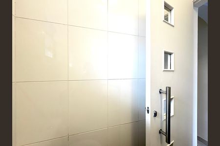 Casa à venda com 355m², 3 quartos e 4 vagas Casa à venda com 355m², 3 quartos e 4 vagasLavabo