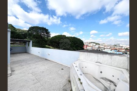 Casa à venda com 355m², 3 quartos e 4 vagas Casa à venda com 355m², 3 quartos e 4 vagasTerraço