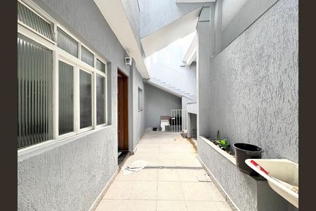 Casa à venda com 355m², 3 quartos e 4 vagas Casa à venda com 355m², 3 quartos e 4 vagasÁrea de Serviço da Edícula