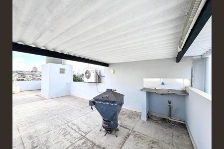Casa à venda com 355m², 3 quartos e 4 vagas Casa à venda com 355m², 3 quartos e 4 vagasTerraço