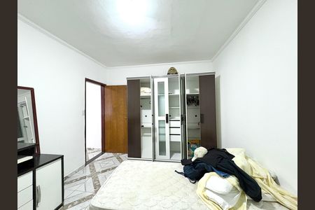 Casa à venda com 355m², 3 quartos e 4 vagas Casa à venda com 355m², 3 quartos e 4 vagasQuarto da Edícula