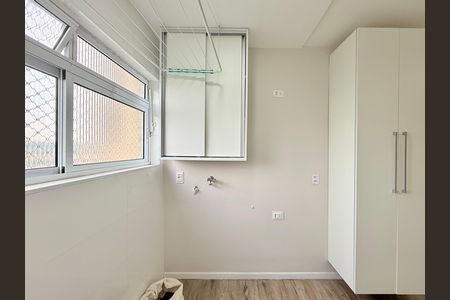Apartamento à venda com 78m², 2 quartos e 2 vagas Apartamento à venda com 78m², 2 quartos e 2 vagasÁrea de Serviço