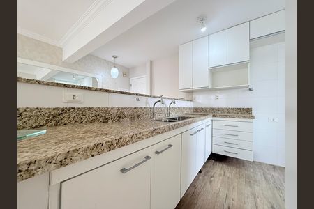 Apartamento à venda com 78m², 2 quartos e 2 vagas Apartamento à venda com 78m², 2 quartos e 2 vagasCozinha