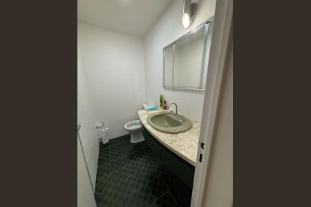 Apartamento para alugar com 110m², 3 quartos e 2 vagasBanheiro 