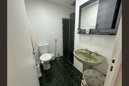Apartamento para alugar com 110m², 3 quartos e 2 vagasBanheiro 