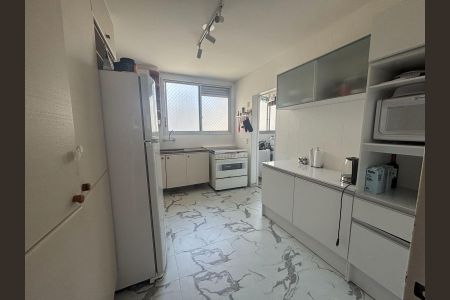 Apartamento para alugar com 110m², 3 quartos e 2 vagasCozinha