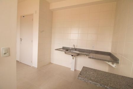 Apartamento para alugar com 47m², 2 quartos e 1 vaga Apartamento para alugar com 47m², 2 quartos e 1 vagaCozinha e Área de Serviço